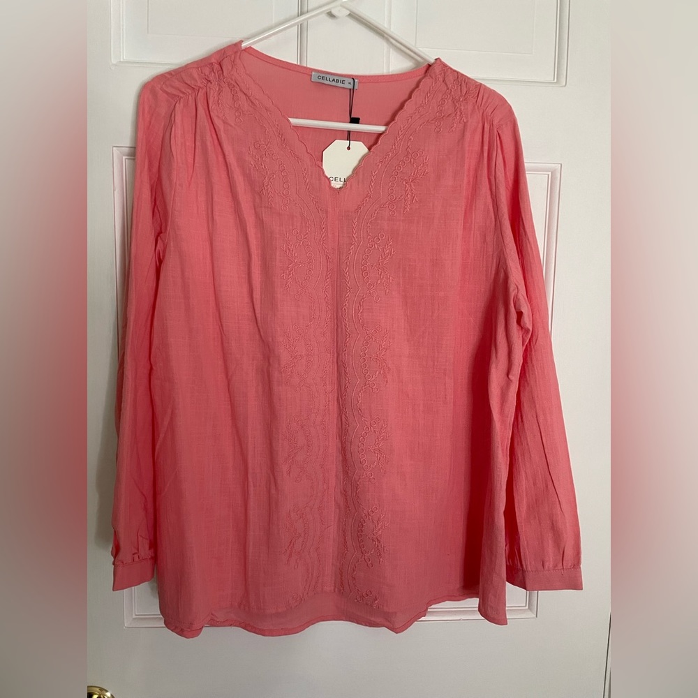 Coral Embroidered Ladies Top Size XL